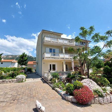Apartments Velinka Mundanije Екстериор снимка