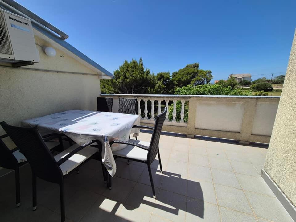 Apartments Velinka Mundanije Екстериор снимка